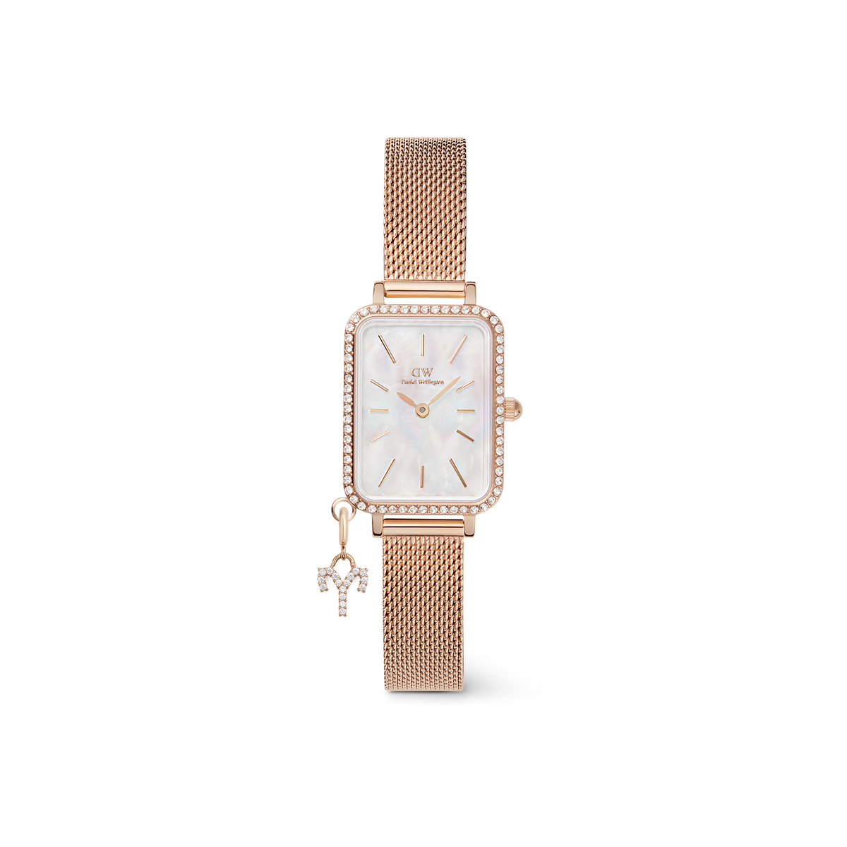 Quadro Crystal Zodiac Melrose Setの全体が、ローズゴールドのメッシュストラップを伸ばした状態で白い背景に置かれています。クリスタルのベゼルが文字盤を縁取り、ホワイトマザーオブパールの文字盤にはローズゴールドのバーインデックスが映えます。ケース下部には、おひつじ座をモチーフにしたクリスタルチャームがあしらわれています。