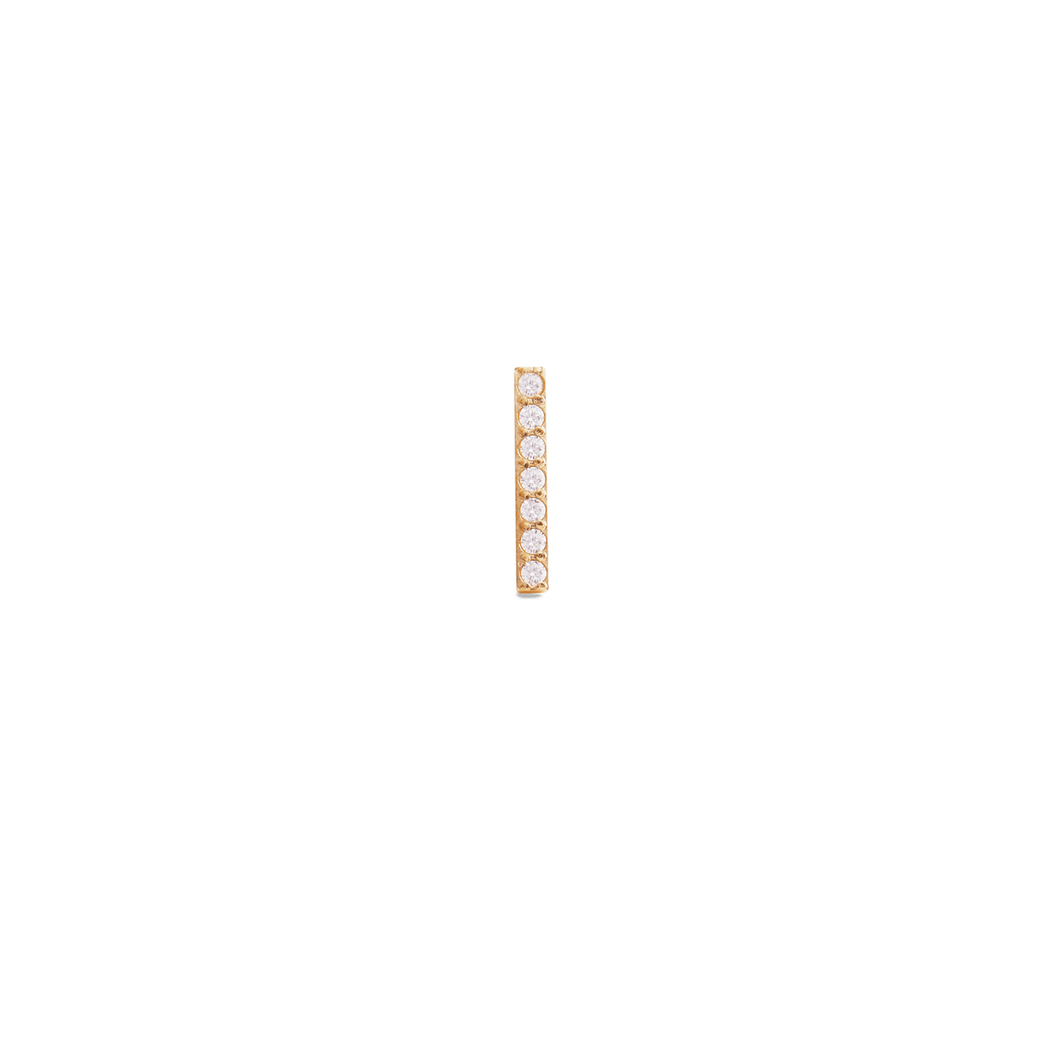 ダニエルウェリントンのCrystal Bar Stud Goldをクローズアップ。7粒のクリスタルが直線的に並んだバー型のゴールドピアスです。