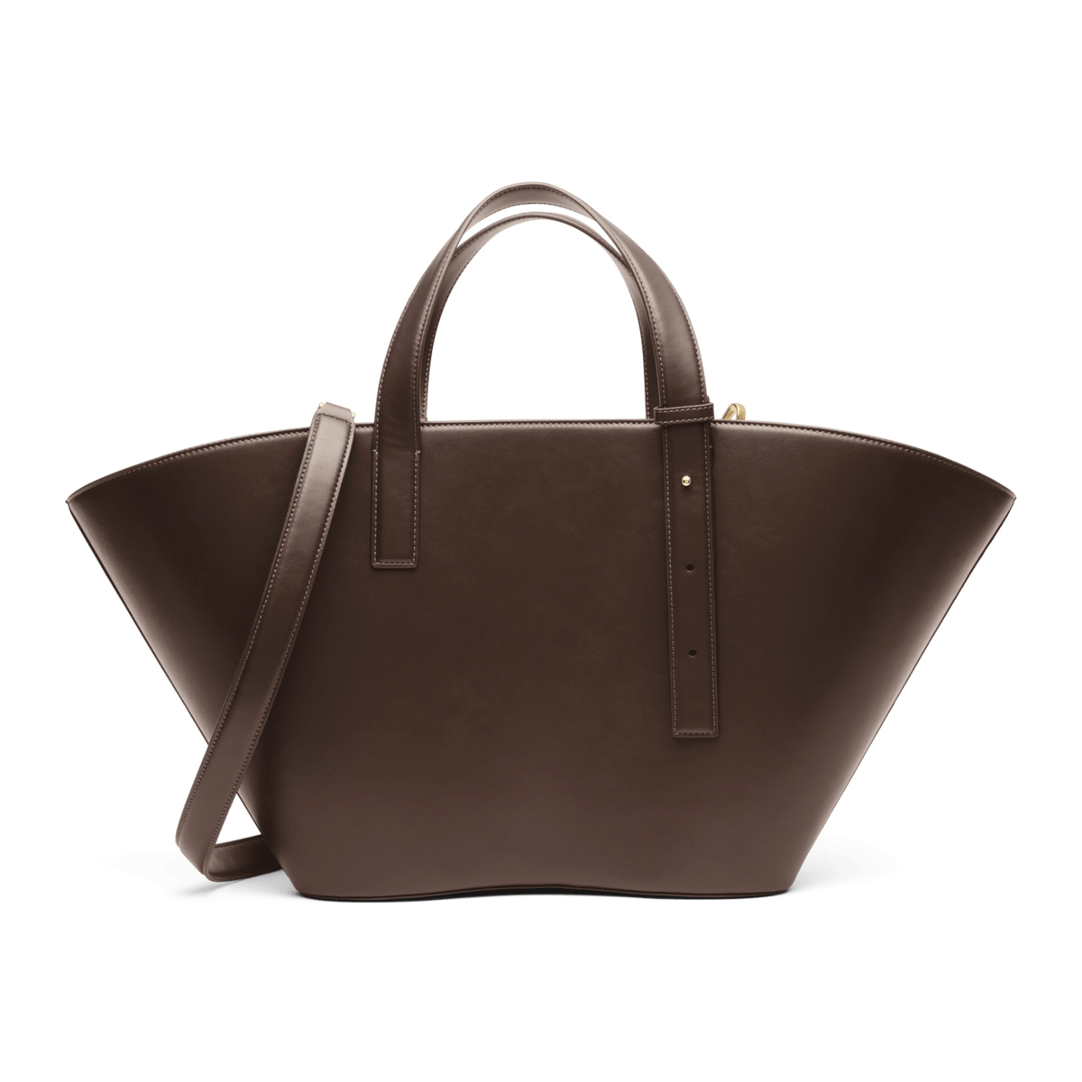 Daniel Wellington River Bag Brownの背面画像です。滑らかなブラウンスムーズレザーの質感と、両サイドに広がるアーチ型のシルエットが確認できます。ショルダーストラップは左側に垂らされています。