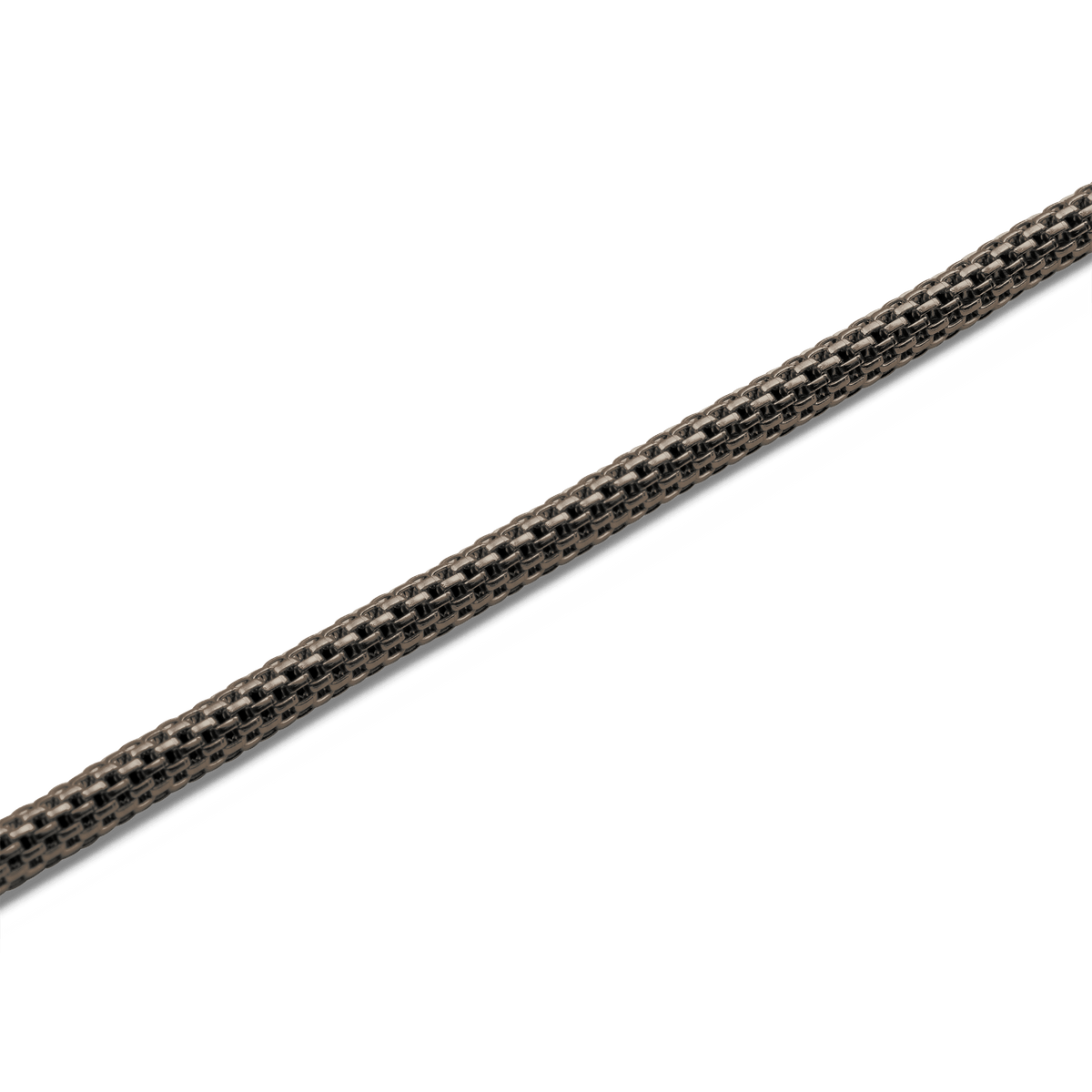 Tide Mesh Necklace Graphite 2.8のメッシュチェーン部分をクローズアップした画像です。2.8mm幅のステンレススチールによる精巧な編み込み構造と、光の当たり方で表情を変えるグラファイトカラーの落ち着いた輝きがご覧いただけます。