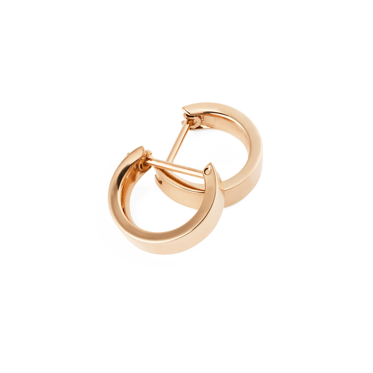 Daniel Wellington Line Earrings Polished Rose Gold 3.5mmを斜め上から撮影した商品画像です。重なり合う2つの小ぶりなフープピアスが、ポリッシュ仕上げのローズゴールドの滑らかな曲面と光沢を美しく引き立てています。