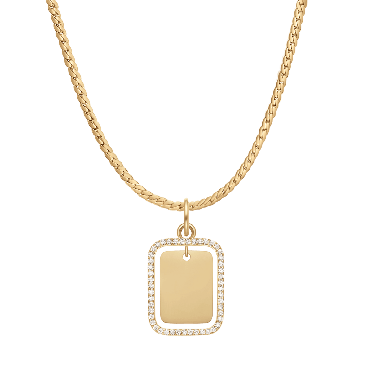ダニエルウェリントンのRectangular Crystal Frame Pendant Gをゴールドのチェーンネックレスに通した全体像です。クリスタルフレームに包まれたペンダントが、細やかな編み目のゴールドチェーンから自然に下がるスタイリングをご覧いただけます。