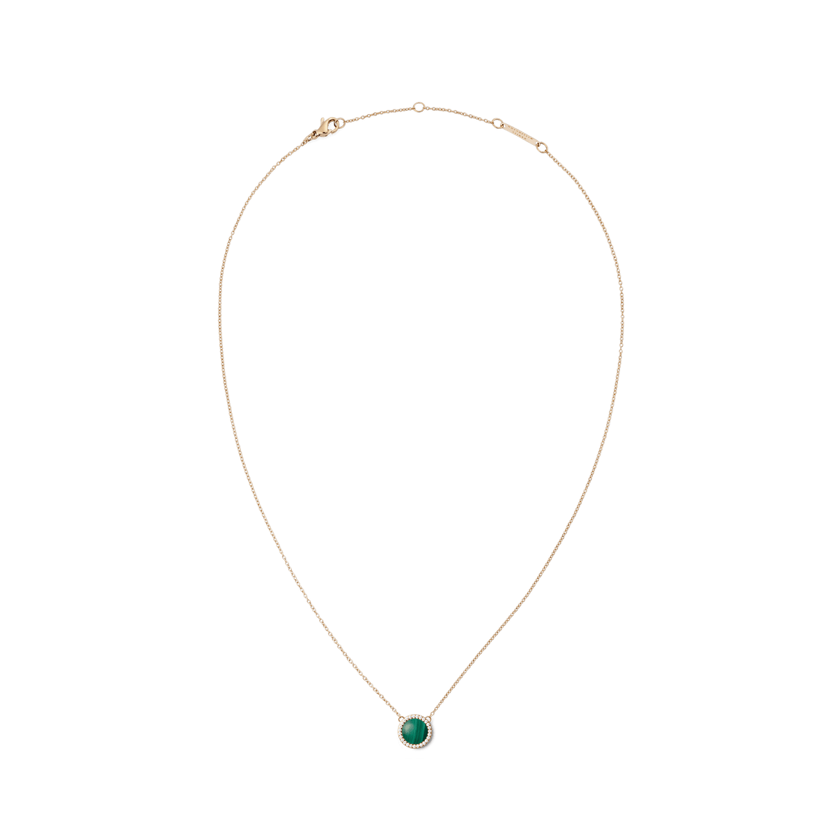 Daniel Wellington Audrey Necklace Malachite Rose Goldの全体像です。細身のローズゴールドチェーンの中央に、深みのある緑のマラカイトをキュービックジルコニアのヘイローで囲んだ丸型ペンダントがあしらわれています。