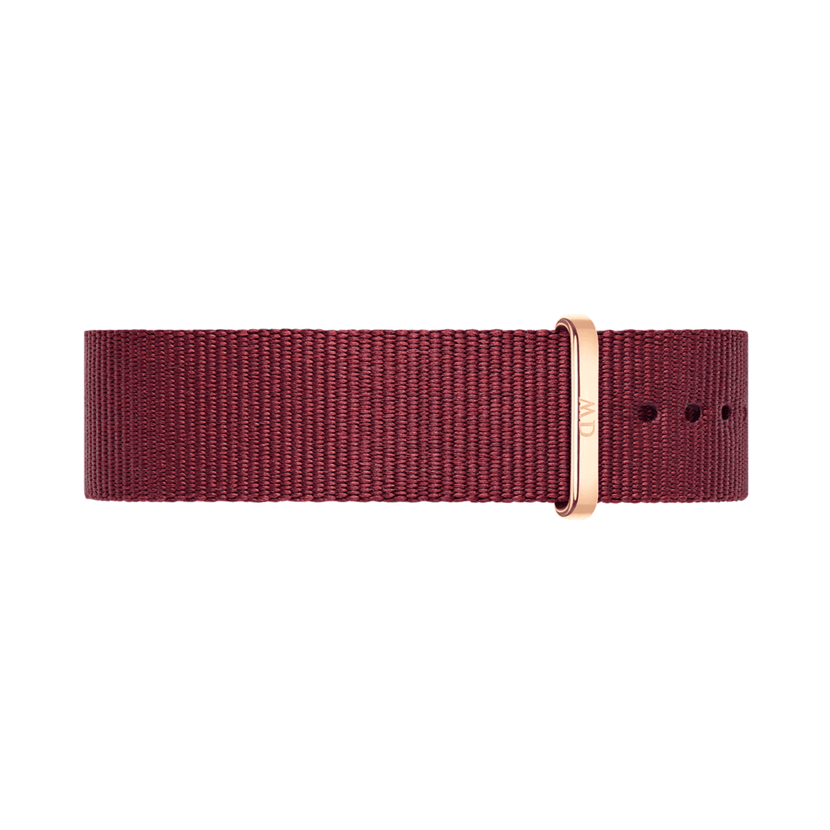 ローズレイン ストラップ ローズゴールドの中央部分をクローズアップした画像です。ルビーレッドのポリエステル生地の細やかな織り目と、ローズゴールドのキーパー、ストラップの穴部分が確認できます。
