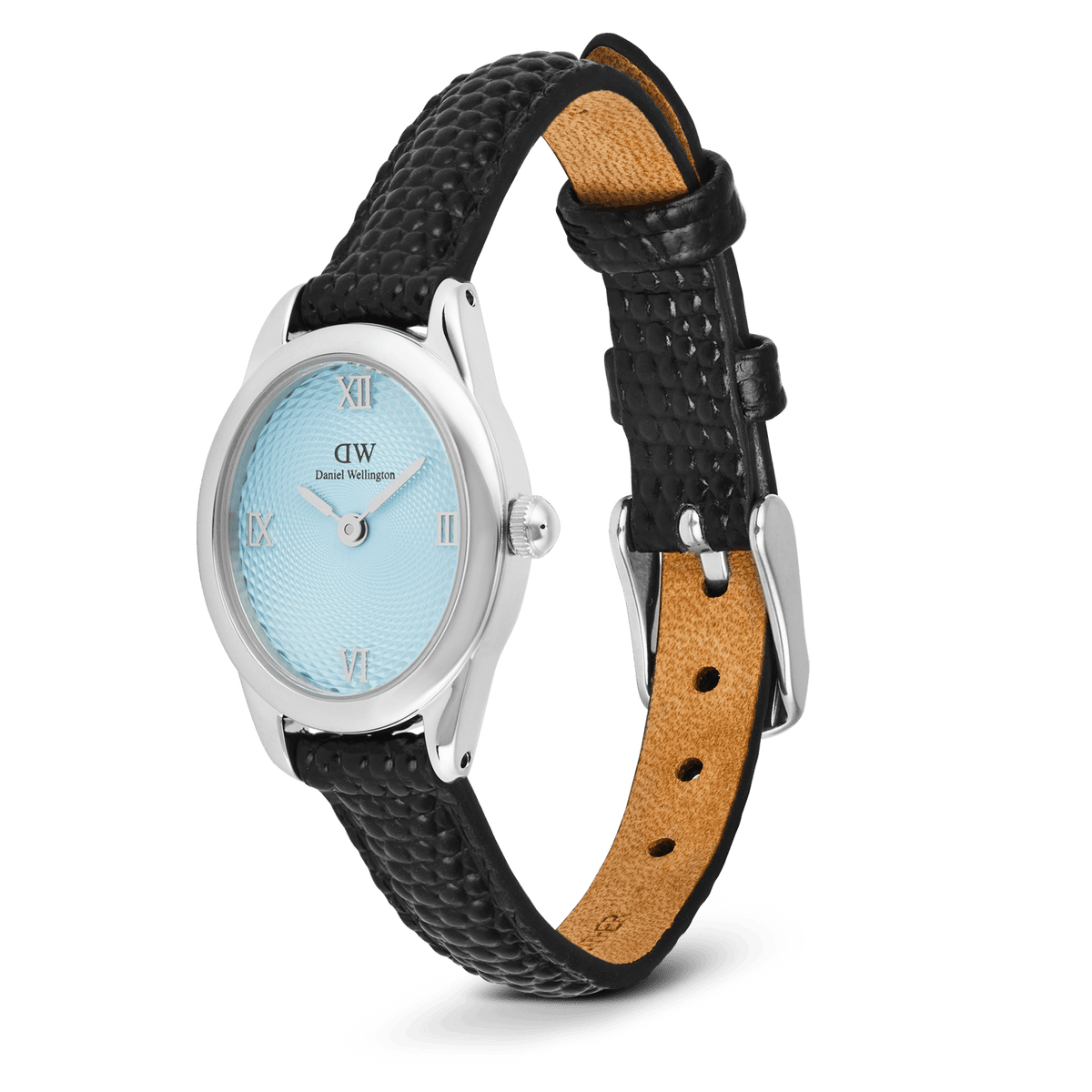 Ophelia Mini Black Lizard Ice Blue Guilloché Silverを横から捉えた製品写真です。薄型のシルバーオーバルケースとピンバックル、ブラックレザーストラップの裏面に施されたキャメルカラーが確認でき、丁寧な仕立てが伝わる一枚となっています。