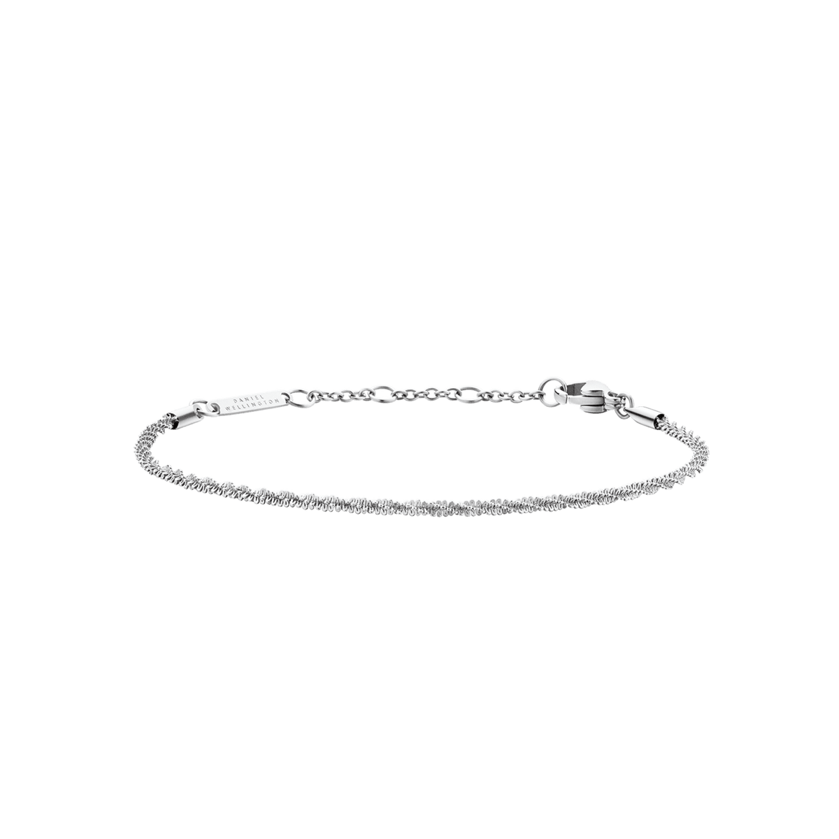 Daniel Wellington Twisted Chain Bracelet Sのシルバーカラー全体像です。細いチェーンをねじり合わせた繊細なテクスチャーに加え、ブランドロゴが刻印されたプレートや、アジャスターチェーン付きのロブスタークラスプが特徴です。