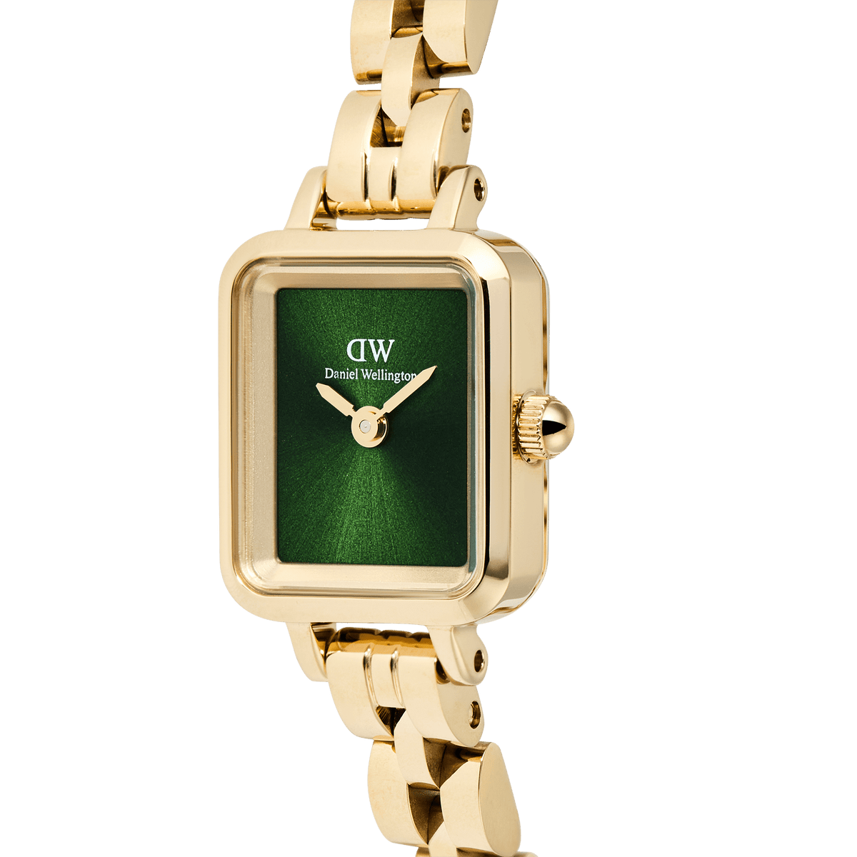 Quadro Mini Arch Emerald Sunray Goldのクローズアップ画像です。ゴールドのスクエアケースに収められたエメラルドグリーンのサンレイダイヤルは、放射状の輝きを放ち、インデックスのない文字盤にゴールドの針とブランドロゴが上品に配されています。リューズの丸みやアーチ型リンクの質感もご確認いただけます。