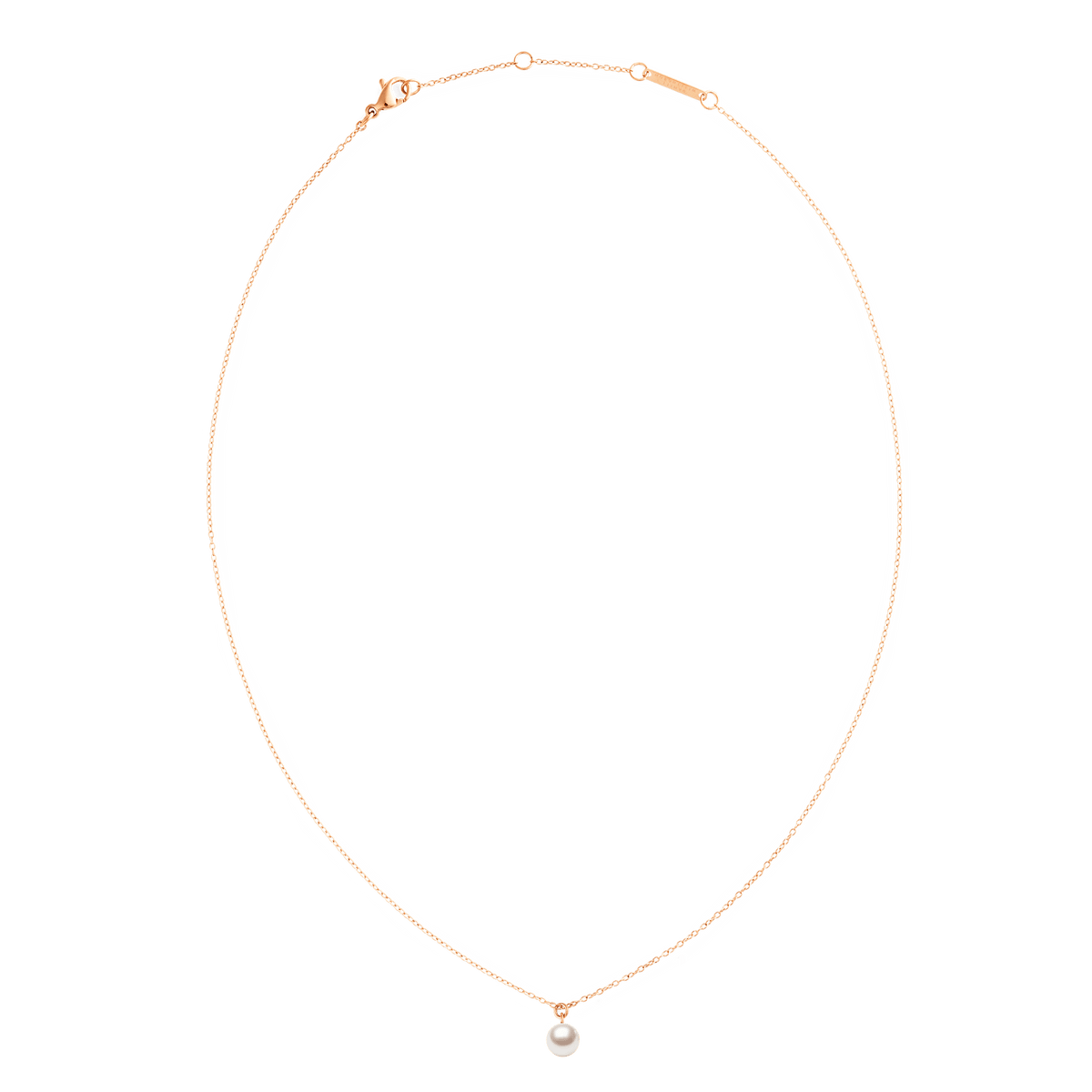 Daniel Wellington Pearl Necklace Rose Goldの全体像です。白い背景に、ローズゴールドの極細チェーンと一粒パールのペンダントトップ、ロブスタークラスプやアジャスターチェーンが映えています。
