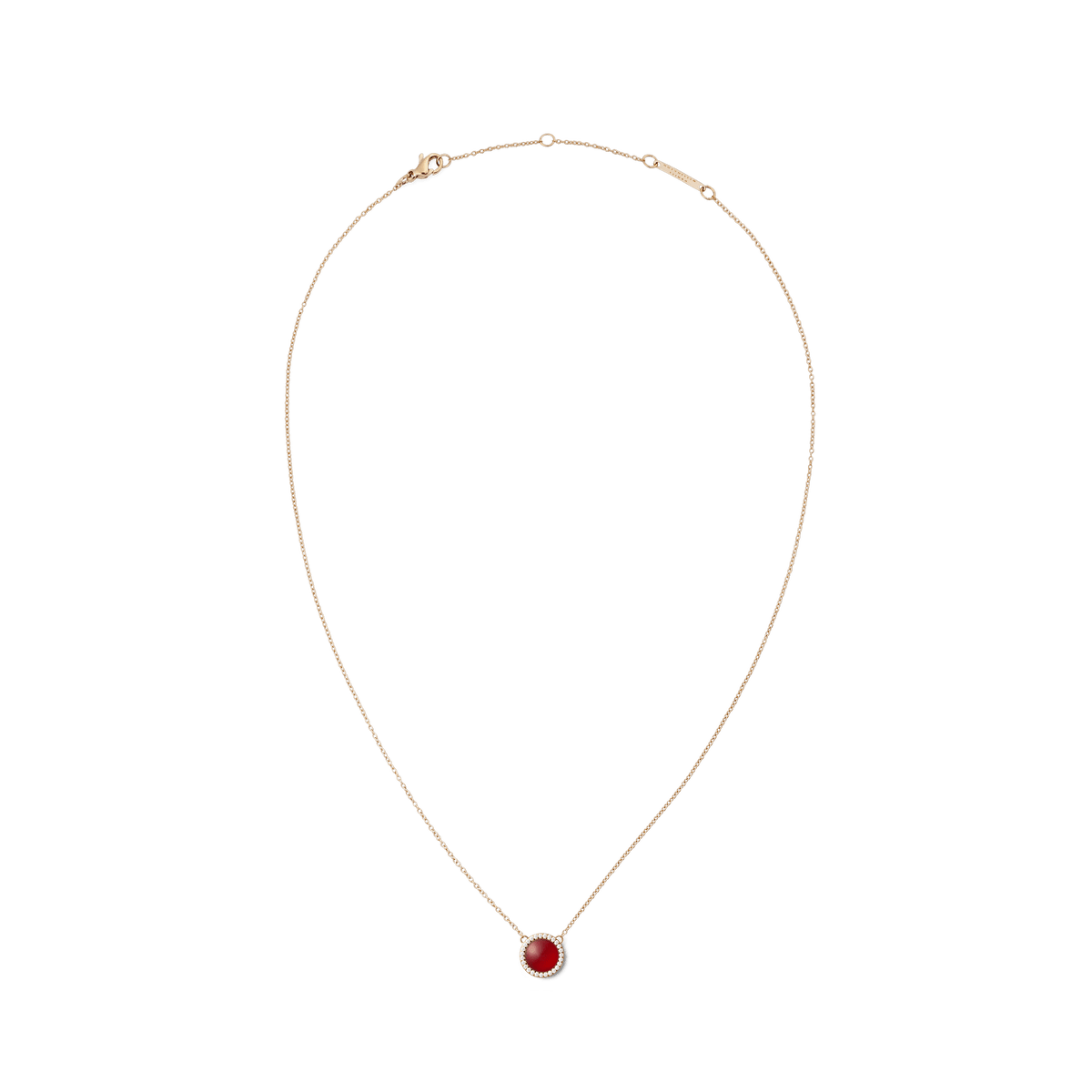 ダニエルウェリントン Audrey Necklace Red Agathe Rose Goldの全体像。細身のローズゴールドチェーンの中央に、ホワイトキュービックジルコニアのヘイローで囲まれた深紅の赤メノウペンダントがあしらわれた、白背景のプロダクト写真です。