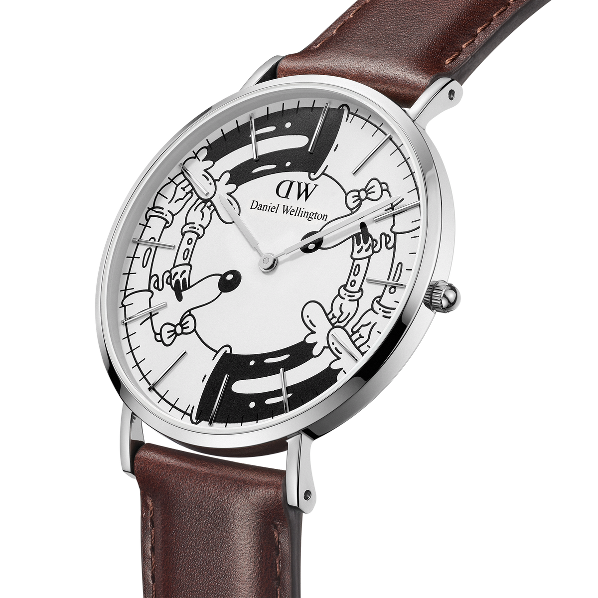 Steven Harrington × Daniel Wellington Classic Bristolの文字盤をクローズアップ。白と黒のポップなキャラクターイラストがダイヤル全体に広がり、シルバーのバーインデックスや針とのコントラストが際立つ限定コラボモデルです。