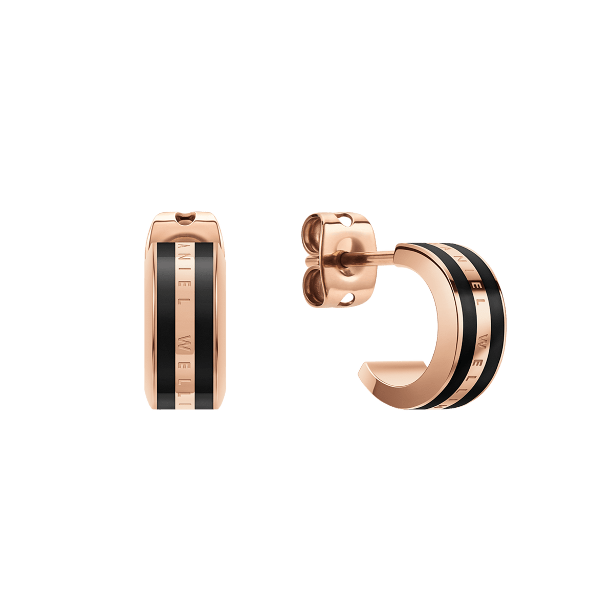 Daniel WellingtonのEmalie Earrings Rose Gold Blackを正面と側面から撮影した画像です。ローズゴールドのボディにブラックエナメルのストライプが2本あしらわれた、小ぶりで上品なフープピアスです。中央のポリッシュ加工されたバンド部分には、ブランドロゴが刻印されています。