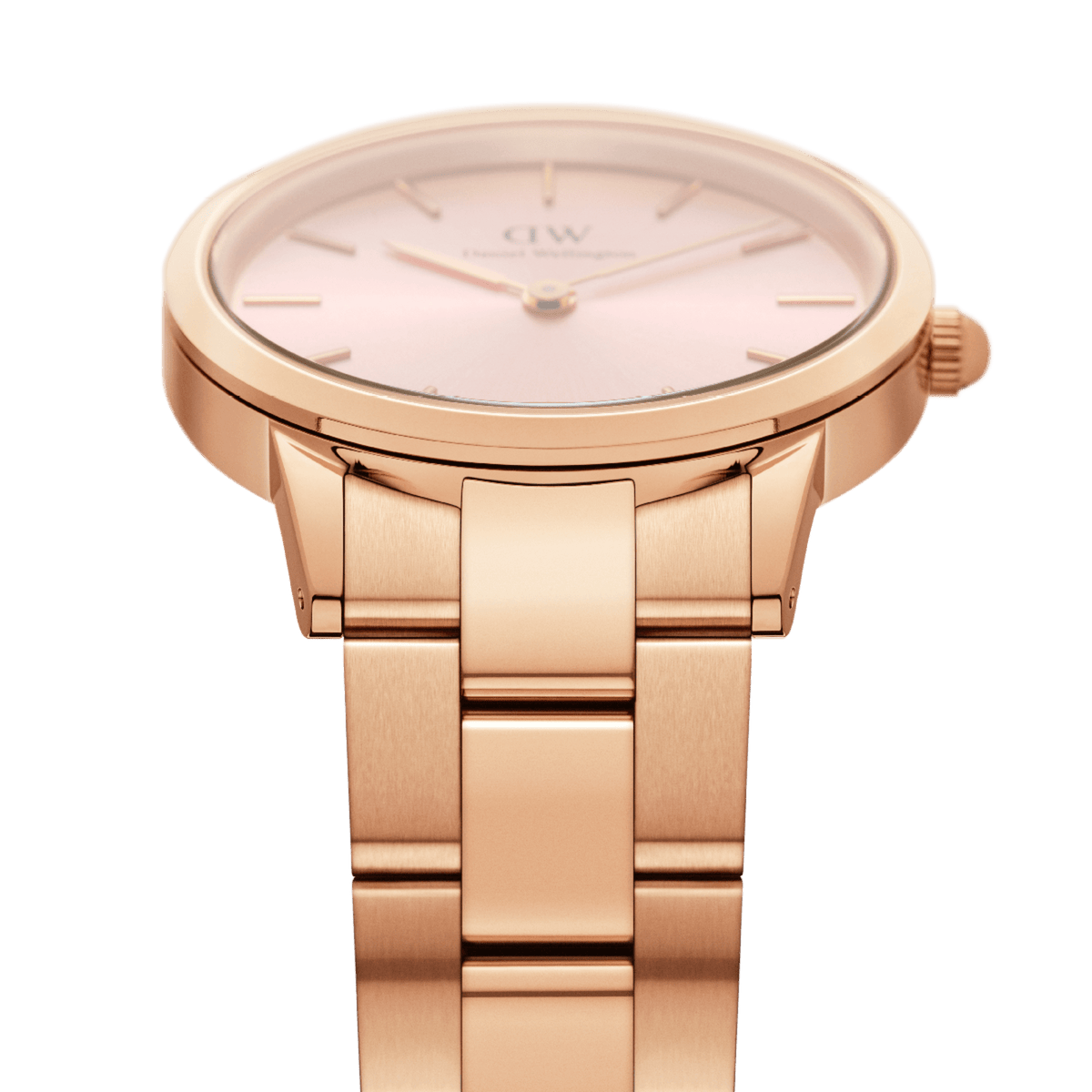 Iconic Link Pink Rose Goldのケースからブレスレットへの流れるようなつながりを際立たせたアングルの画像です。テーパー形状の3ピースリンクがケースとシームレスに連なり、サテン仕上げとポリッシュ仕上げのコントラストが光を受けて美しく輝いています。