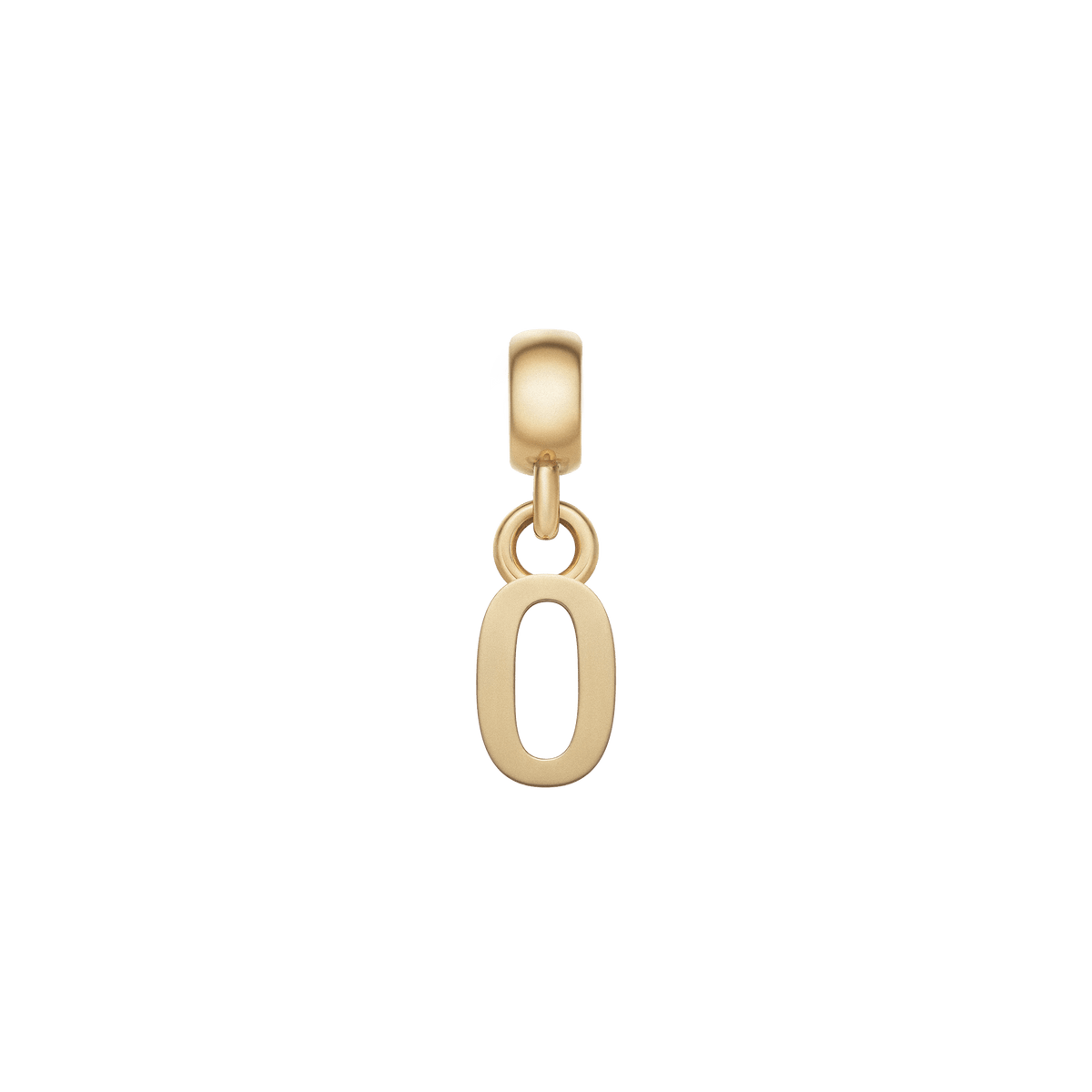 Daniel Wellingtonのレターチャーム「O」です。やわらかな曲線を描くオーバル型のフォルムが特徴で、ゴールドのポリッシュ仕上げが上品な輝きを放ちます。