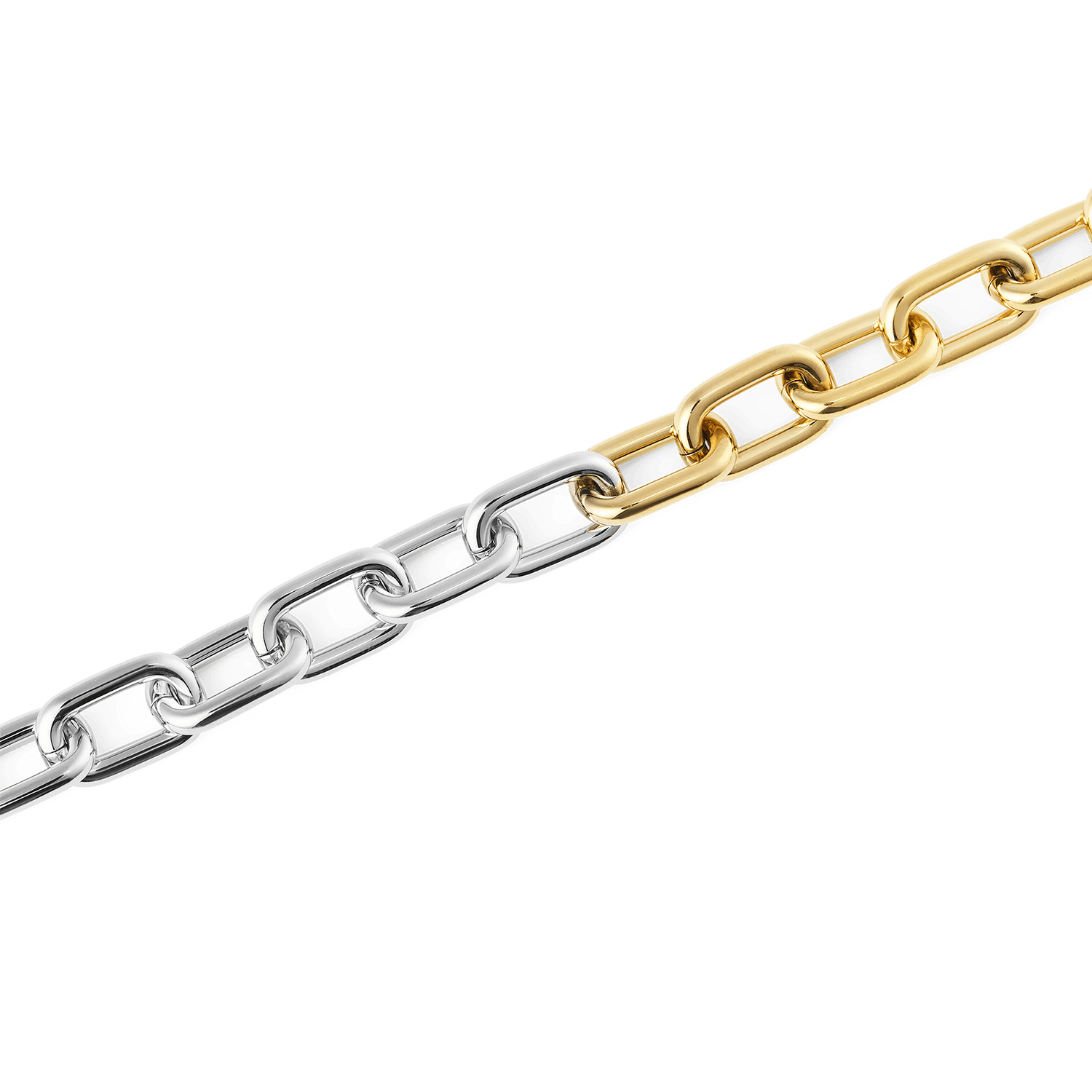 Contrast Link Necklace Two Tone Goldのチェーン部分を斜めから捉えたディテール写真です。シルバーとイエローゴールドの切り替わる部分がはっきりとわかり、ひとつひとつのリンクのなめらかなポリッシュ加工と立体的なフォルムが白い背景に映えています。