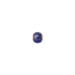 ダニエルウェリントンのBlue Spot Orb ゴールドチャーム正面画像。深みのある藍色のブルースポット天然石を、丸く磨き上げたオーブ型に仕上げ、両端にゴールドの金具をあしらっています。