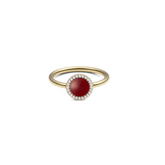 Daniel WellingtonのAudrey Ring Red Agathe Goldは、ドーム型の赤メノウをホワイトキュービックジルコニアのヘイローが囲む、細身のゴールドリングです。