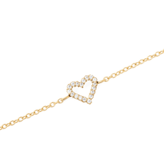 Mirelle Heart Bracelet Goldのハートモチーフ部分をクローズアップした画像です。ゴールドチェーンの中央に配された小ぶりなオープンハートの輪郭に沿って、ホワイトキュービックジルコニアが一粒ずつセットされ、繊細な輝きを放っています。