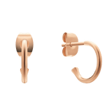 ダニエルウェリントンのCharms Earrings Rose Goldを正面と横から撮影した画像です。細いワイヤーを使用したC字型のフープと、バタフライバックの留め具が特徴のローズゴールドのミニフープピアスです。