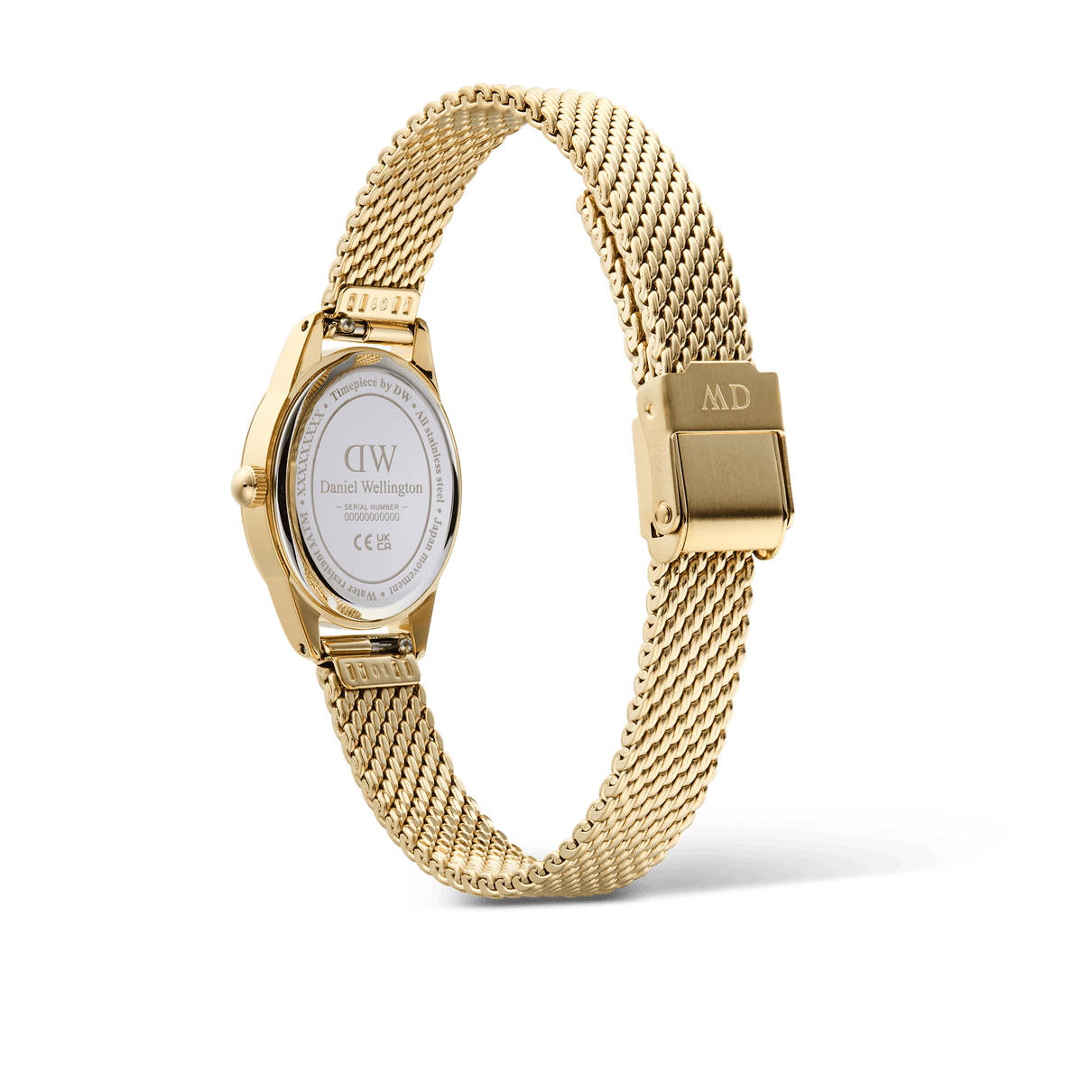 Ophelia Mini Mesh White Goldを裏蓋側から撮影した画像です。楕円形のケース裏面にはDaniel Wellingtonのロゴやシリアルナンバーが刻印されており、ゴールドのメッシュストラップにあしらわれたロゴ入りの折り返し留め具のディテールが確認できます。