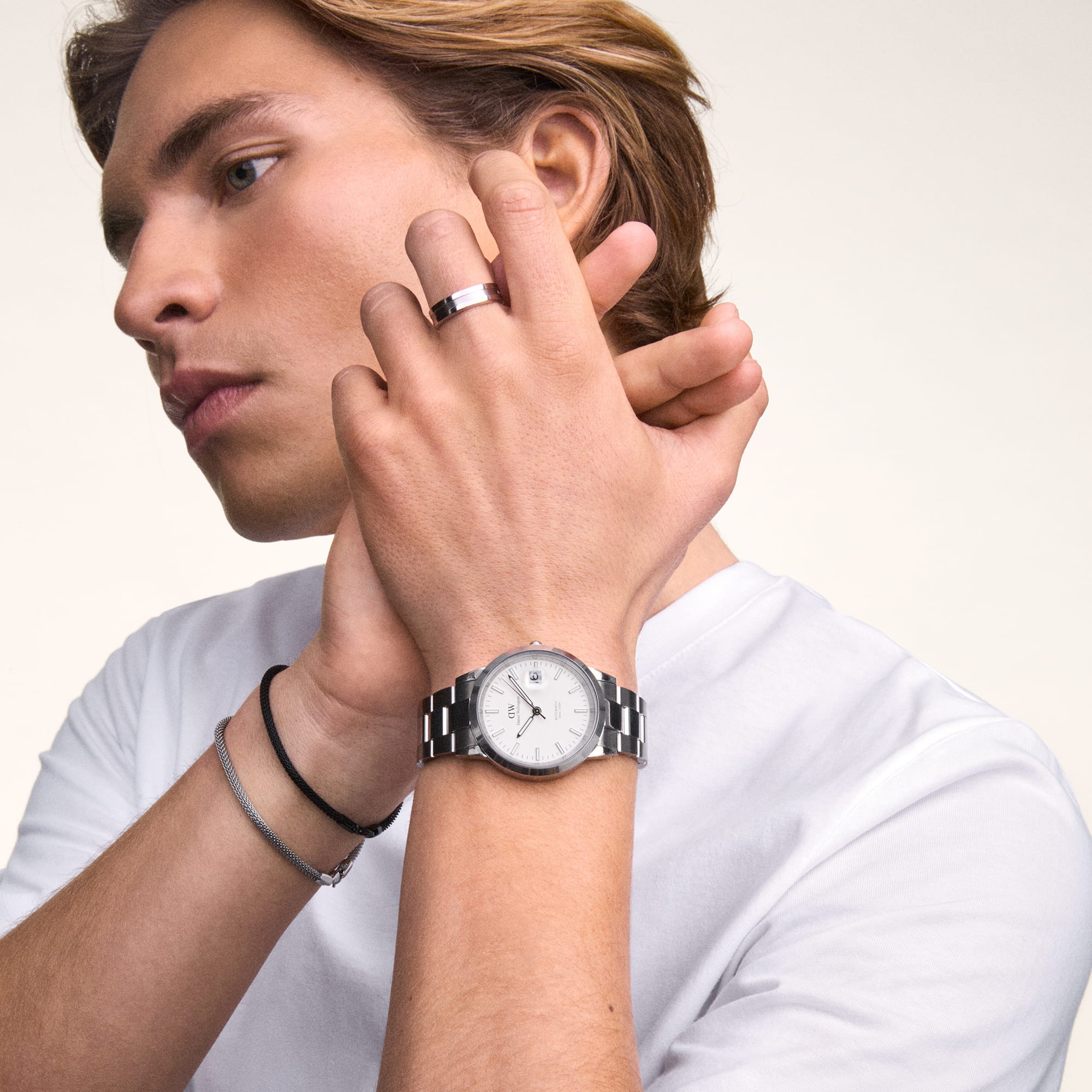 Iconic Link Automatic Silver – Daniel Wellington