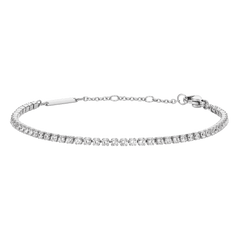 Daniel WellingtonのClassic Tennis Bracelet シルバーモデル。細身のチェーンに沿ってキュービックジルコニアが爪留めで一列に配され、アジャスターチェーンとロブスタークラスプが全体のデザインを引き締めています。