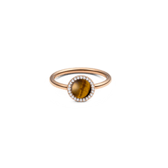 ダニエルウェリントン Audrey Ring Tiger Eye Rose Goldの正面画像。ドーム型のタイガーアイを中央に配置し、ホワイトキュービックジルコニアのヘイローが彩る細身のローズゴールドリングです。
