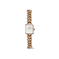 Daniel WellingtonのJolie Chain Rose Goldです。ローズゴールドの立体的なチェーンブレスレットに、コンパクトなスクエアケースとホワイトダイヤルを組み合わせた、ジュエリーのようなデザインのレディース腕時計です。