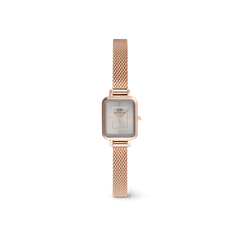 Daniel Wellington Quadro Mini Melrose Sunrayの全体像。ローズゴールドのスクエアケースにシルバーのサンレイ文字盤、細身のローズゴールドメッシュストラップをあしらったコンパクトな女性向け腕時計です。