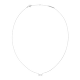 Daniel WellingtonのMirelle Infinity Necklaceシルバーの全体像です。細いチェーンの中央に、キュービックジルコニアをセットしたインフィニティモチーフがあしらわれています。ロブスタークラスプと長さ調節用のアジャスターも確認できます。