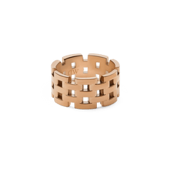 Daniel Wellingtonの5-Link Ring ローズゴールド。5連のポリッシュ仕上げリンクが幅広のバンドを形成し、内側にはブランドロゴが刻印されています。