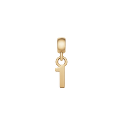 ダニエルウェリントン Number Charm ゴールドカラーの数字「1」をあしらったポリッシュ仕上げのパーソナルチャームです。ベイル付きで、白背景に撮影した商品画像をご覧いただけます。