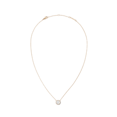 ダニエルウェリントン Audrey Necklace Mother of Pearl Rose Goldの全体像。細身のローズゴールドチェーンの中央に、キュービックジルコニアのヘイローで縁取られたマザーオブパールの丸いペンダントが配置され、ロブスタークラスプとブランドロゴプレートが確認できます。