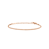 Daniel Wellington Twisted Chain Braceletのローズゴールドモデル全体像です。繊細にねじられたチェーンの質感に加え、ブランドロゴが刻印されたプレートや、アジャスターチェーン付きのロブスタークラスプが確認できます。