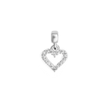 ダニエルウェリントン Heart Contour White Crystal Charmの正面画像。シルバーのオープンハートシルエットに沿って、ホワイトキュービックジルコニアが爪留めされたコンパクトなチャームです。