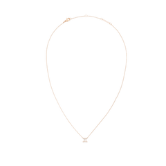 ふたご座モチーフのCrystal Zodiac Chain Necklace ローズゴールドを白背景で撮影した全体画像です。細やかなローズゴールドチェーンがなめらかな曲線を描き、中央下部にはクリスタルをあしらったふたご座のペンダントが配置されています。上部にはロブスタークラスプとアジャスターチェーンが確認できます。