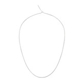 ダニエルウェリントンのCharms Snake Necklace S925スターリングシルバーです。スライド式留め具が付いた細身のスネークチェーンが、白い背景の上で優雅な曲線を描いています。