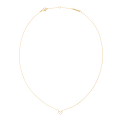 ダニエルウェリントン Mirelle Heart Necklace Goldの全体像です。細身のゴールドチェーンの中央に、ホワイトキュービックジルコニアをあしらった小さなハート型チャームが配されています。ロブスタークラスプとアジャスターチェーンも確認できます。