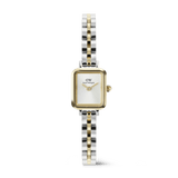 Daniel Wellington Quadro Mini Arch 3-Linkのツートーンカラーを採用したレディースウォッチです。ゴールドのベゼルとホワイト文字盤に加え、シルバーとゴールドが交互に並ぶアーチ型の3リンクブレスレットが特徴のミニサイズモデルです。