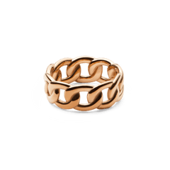 ダニエルウェリントン Chunky Chain Ring Rose Goldを斜め上から撮影した画像。太めのチェーンリンクが円を描くように連なり、ローズゴールドのポリッシュ仕上げが柔らかな光沢を放つ、重厚感のあるデザインです。