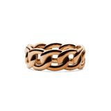 Daniel Wellington Chunky Chain Ring Rose Goldの正面画像です。流れるようなチェーンリンクが途切れることなく連なり、ポリッシュ仕上げのローズゴールドが光を反射して美しい陰影を描いています。