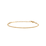ダニエルウェリントン Twisted Chain Braceletのゴールドカラー全体像。ツイストチェーンの細やかな編み目が特徴で、ブランドロゴが刻印されたプレートと、アジャスターチェーン付きのロブスタークラスプが確認できます。