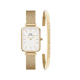 Daniel WellingtonのQuadro Pressed Evergoldと、ゴールドのClassic Braceletがセットになったギフト用モデルです。ホワイト文字盤にゴールドのバーインデックスが映える、統一感のあるデザインが特徴です。ゴールドメッシュストラップを装着したレクタンギュラーケースの腕時計と、ブランドロゴが刻印されたゴールドのブレスレットがセットになっています。