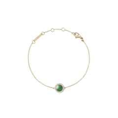 Daniel Wellington Audrey Bracelet Jade Goldの全体像です。ドーム型の翡翠をホワイトキュービックジルコニアのヘイローが囲み、細身のゴールドチェーンにはロブスタークラスプとサイズ調節リングが付いています。