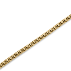Tide Mesh Bracelet Evergold 2.8のメッシュチェーン部分を拡大した画像です。ゴールドPVDメッキの細やかな編み込みが光を反射し、繊細な輝きを放ちます。幅2.8mmのしなやかな質感もご確認いただけます。