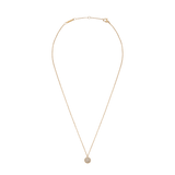 ダニエルウェリントンのPavé Crystal Pendant Necklace Goldです。細身のゴールドチェーンの先に、CZクリスタルをあしらった丸型ペンダントが輝きます。クラスプとアジャスターリングも確認できる商品画像です。
