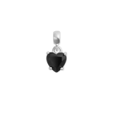ダニエルウェリントン Charm Heart Crystalのブラックキュービックジルコニアをシルバーの爪留めでセットしたハート型チャーム。白背景に単体で撮影した正面画像です。