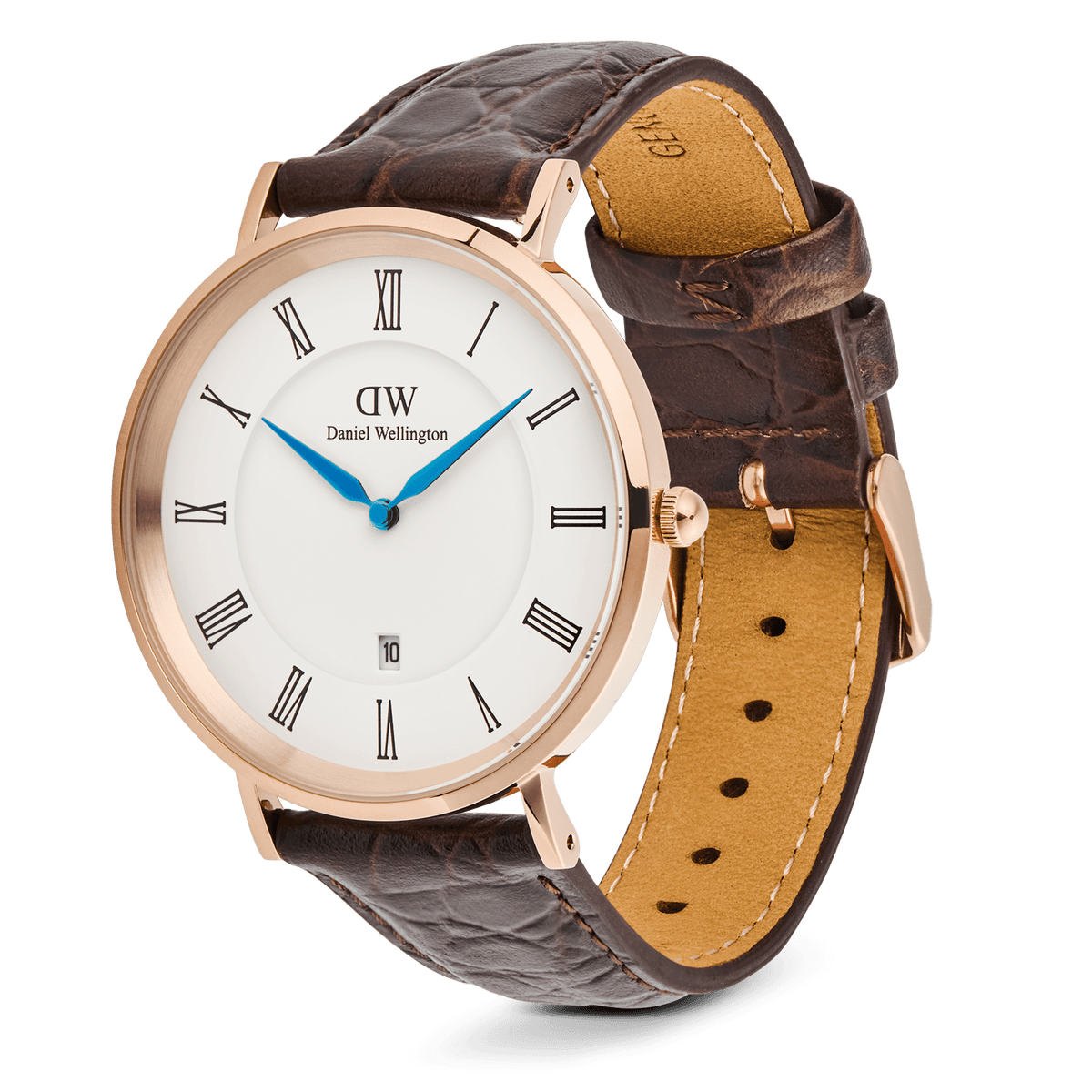 ダニエルウェリントン Classic Roman Numerals Date Dark Brown Croc Bellyを斜め上から撮影した画像です。ローズゴールドのケースやリューズ、ダークブラウンのレザーストラップの裏地やステッチの細部まで確認できます。ホワイト文字盤にブルーの針が鮮やかに映えるデザインです。