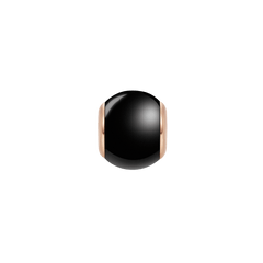 ダニエルウェリントン Black Orb Charm RGの正面画像です。艶やかなブラックセラミックのオーブ型チャームの両端に、ローズゴールドのステンレススチールパーツがあしらわれたコンパクトなデザインです。