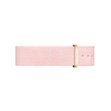 白背景で撮影したRosewater NATOストラップの製品写真です。淡いピンク色のリサイクルポリエステル素材にゴールドのループが映え、穴部分のディテールもはっきりと確認できます。