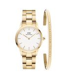 Daniel WellingtonのIconic Linkゴールドカラーのリンクブレスレットウォッチと、ブランドロゴが刻印されたClassic Braceletバングルのギフトセットです。ホワイト文字盤にゴールドのバーインデックスをあしらった、シンプルで上品なデザインが特徴です。